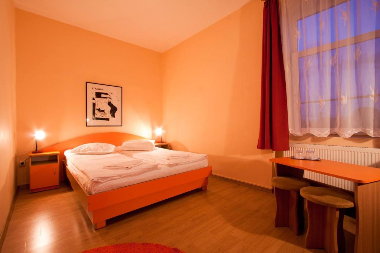 Filo Hotel ゲオルゲニ エクステリア 写真